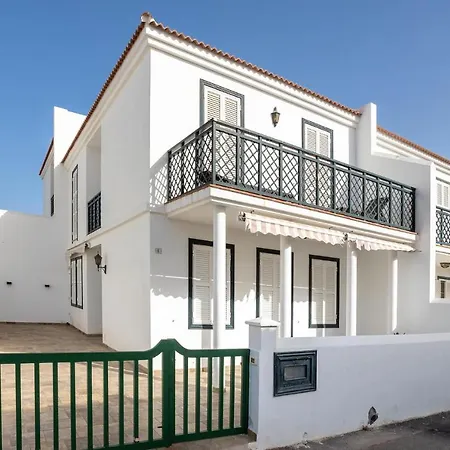 3 Bedroom Awesome In