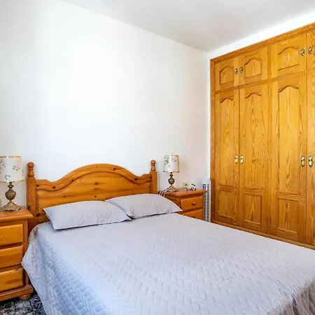 3 Bedroom Awesome In *